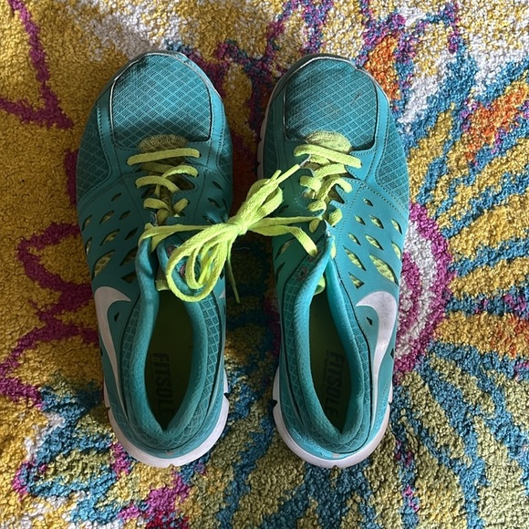 NIKE FLEX FITSOLE WOMENS SIZE 11 RUNNING SHOES - Picture 4 of 9